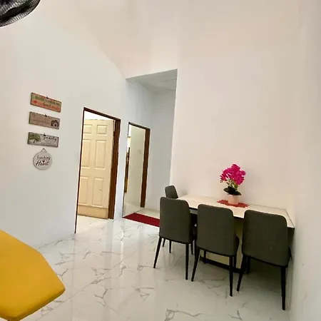 Lh Homestay Bandar Utama Gua Musang Exterior photo